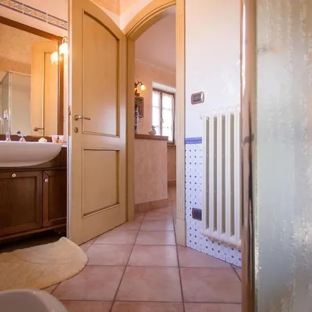 Wunderschoene In Mit Grosser Terrasse By Interhome קורטונה