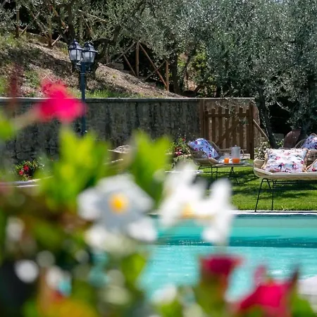 Wunderschoene In Mit Grosser Terrasse By Interhome קורטונה