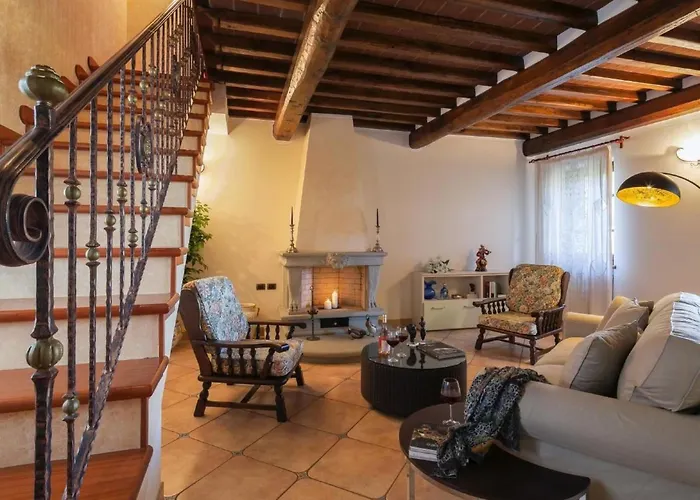 Wunderschoene In Mit Grosser Terrasse By Interhome Apartament Cortona