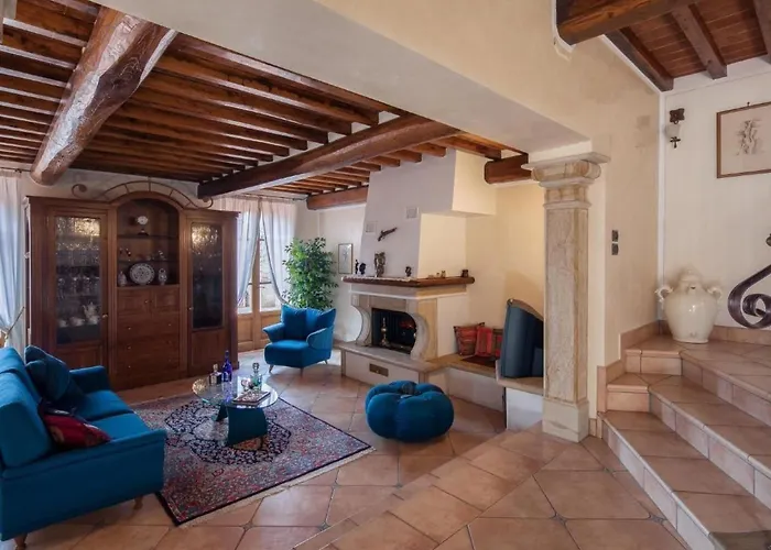 Wunderschoene In Mit Grosser Terrasse By Interhome Apartman *